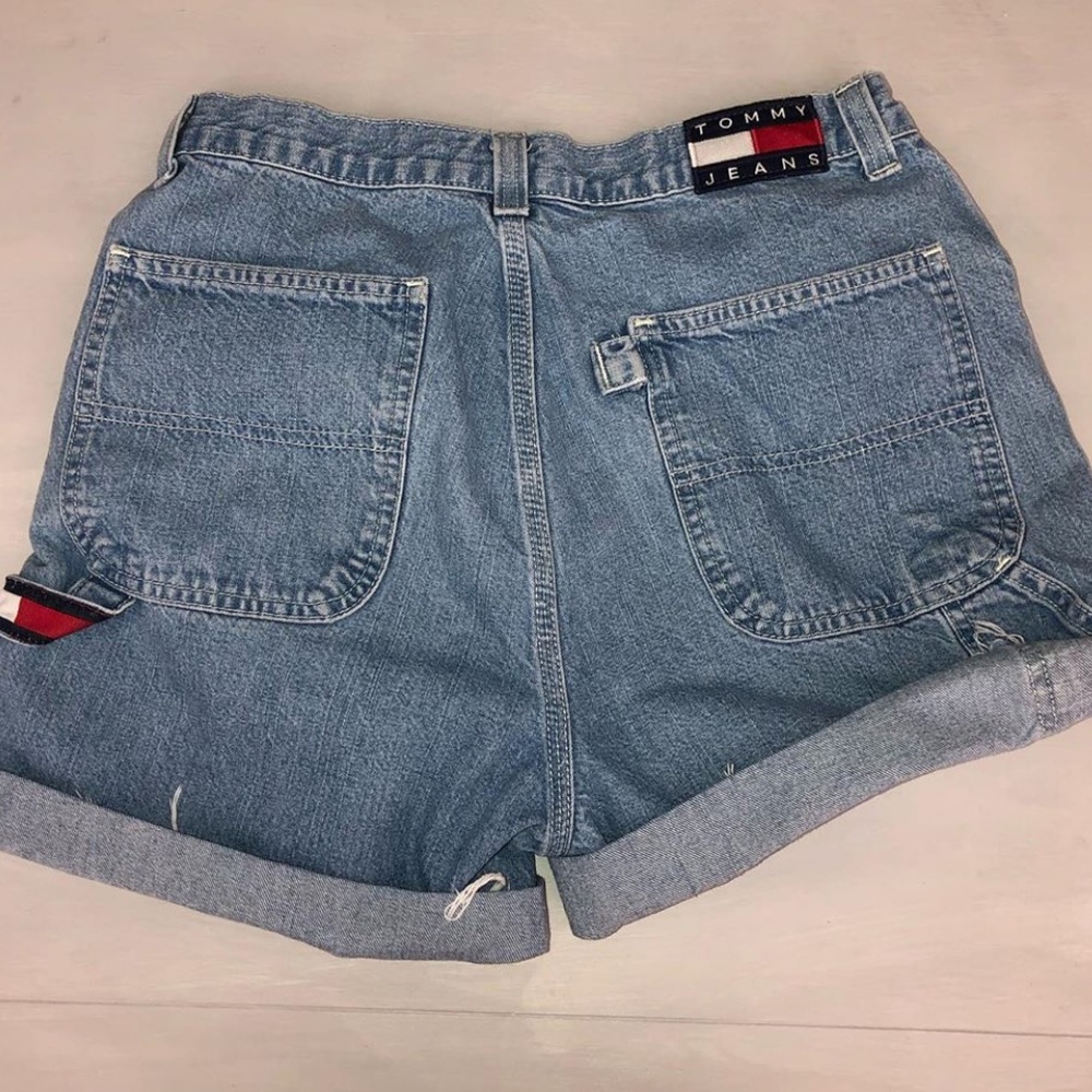 vintage Tommy Hilfiger shorts with green zipper